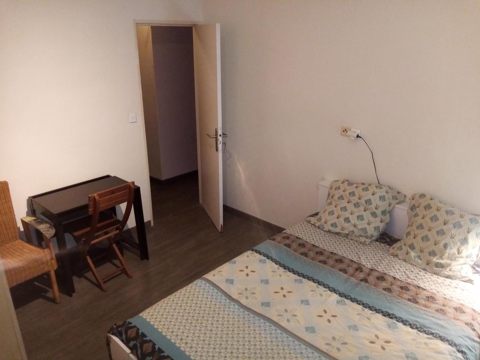 Paris Porte D'Italie - Chambre A Louer Avec Parking Et Vue Sur Paris Ле-Кримлен-Бисетр Экстерьер фото